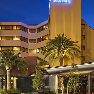 **** Hotel Lakes Australie