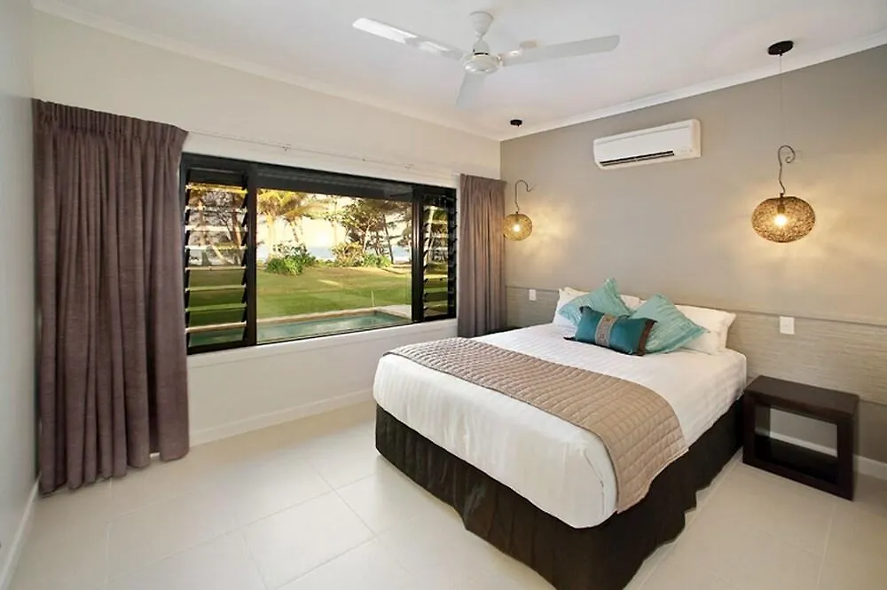 Castaways Resort & Spa On Mission Beach 4*,