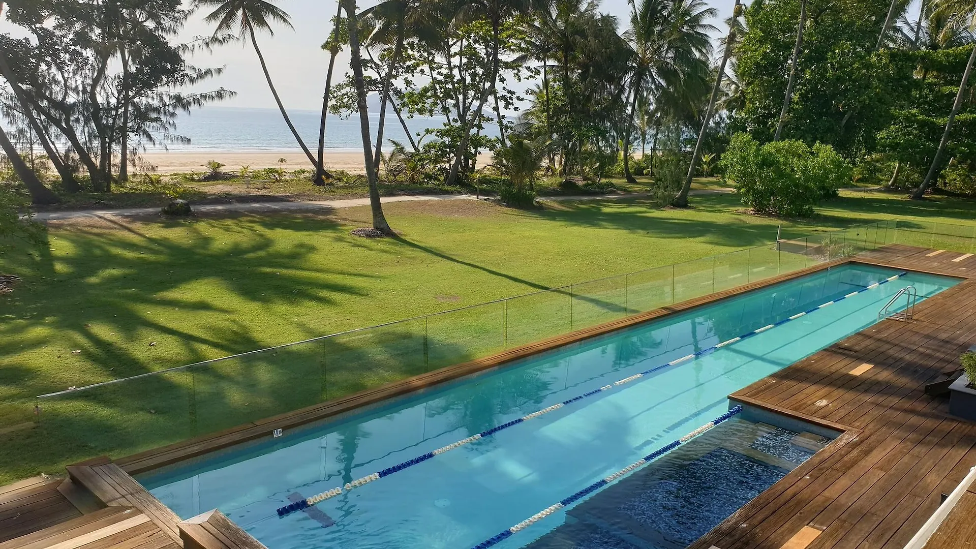 Castaways Resort & Spa On Mission Beach