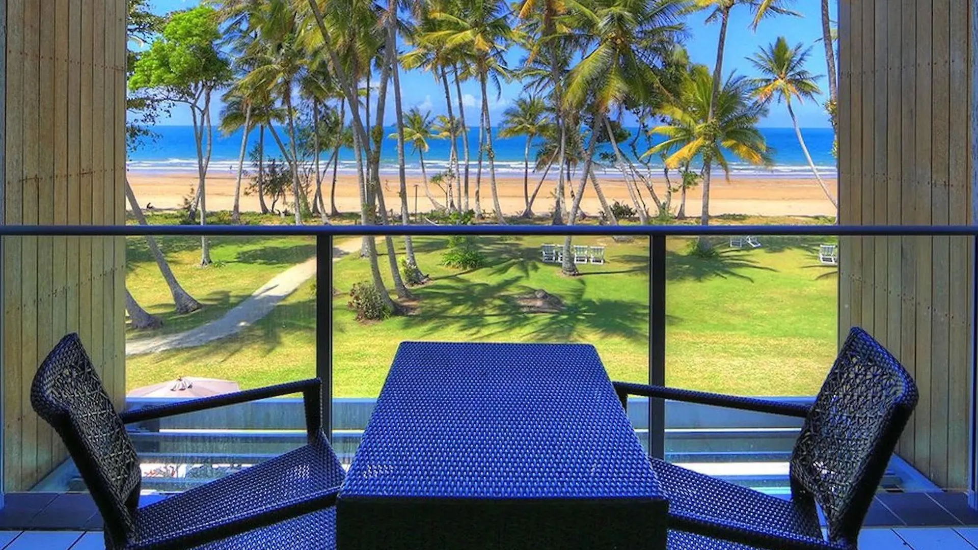 Castaways Resort & Spa On Mission Beach